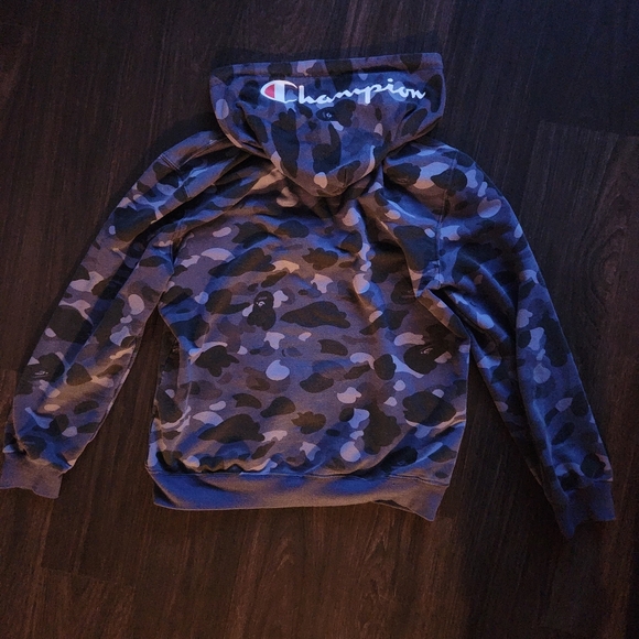 champion x bape hoodie - Picture 2 of 2